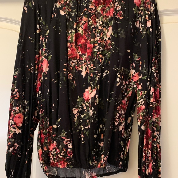 New never worn Love Stitch blouse. Black with red and pink flowers. Tie front. - Picture 4 of 7
